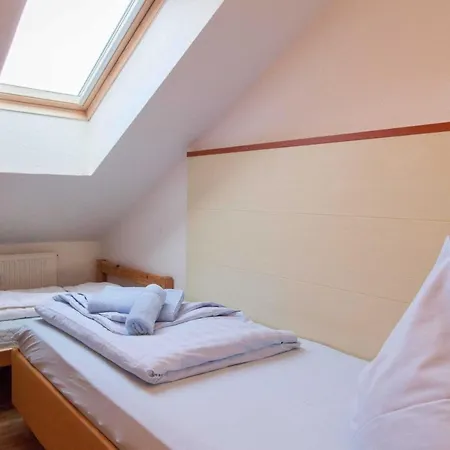 Seepark _ Reetdachhaus Apartamento *