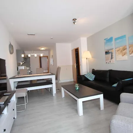 Seepark _ Reetdachhaus *