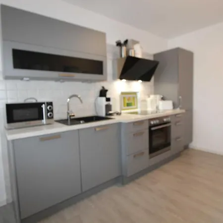 Apartamento Seepark _ Reetdachhaus